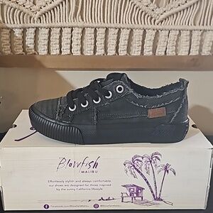 Blowfish- black/gray sneakers